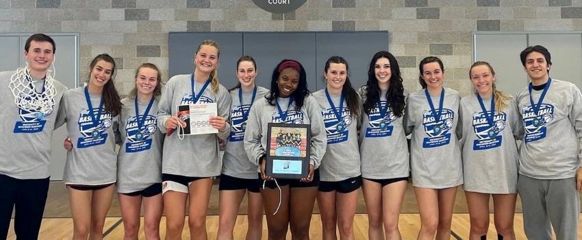 Women's Club Basketball