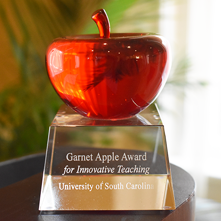 Garnet Apple Award Garent Apple Award