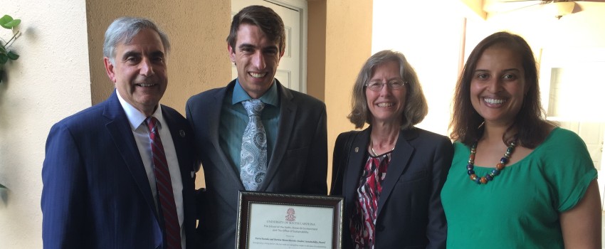 Pastides presents scholarship