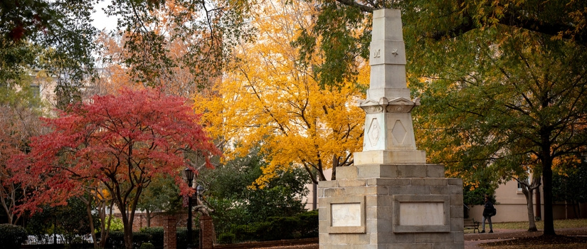 Image of monument on the historic Horseshoe during autumn
