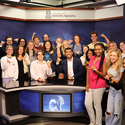 students in CNR newsroom