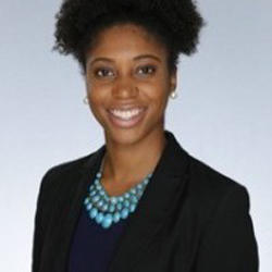 Evanna Howell headshot