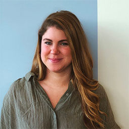 Laura Anne Johnson Laura Anne Johnson headshot