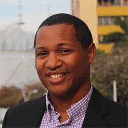 Michael Tucker Michael Tucker headshot