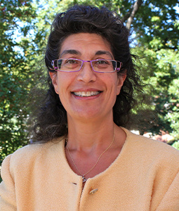 Carole Oskeritzian profile photo
