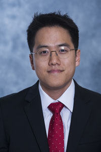 Sungsik Park headshot