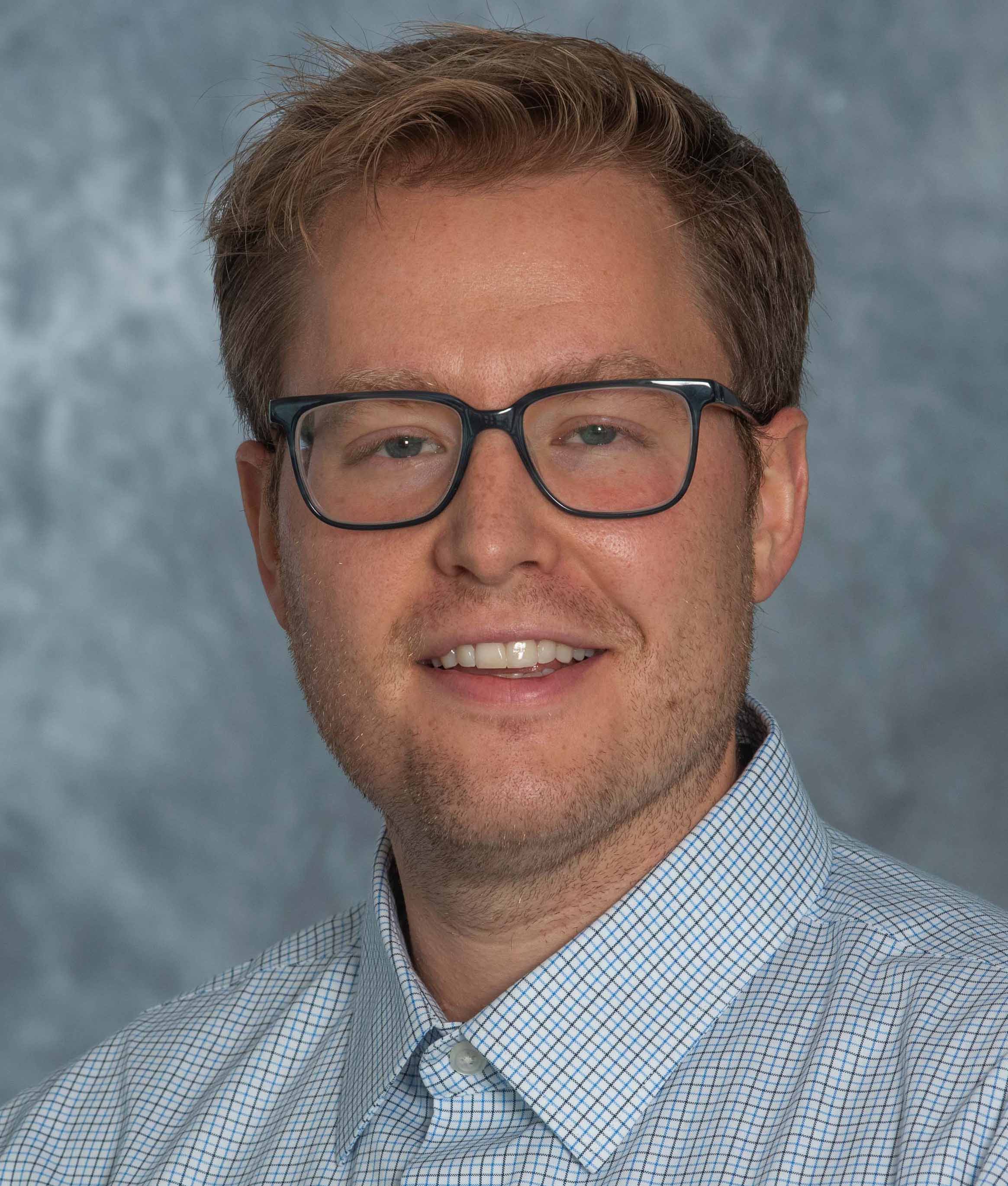 Adam Steinbach Headshot