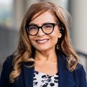 alma neubig headshot